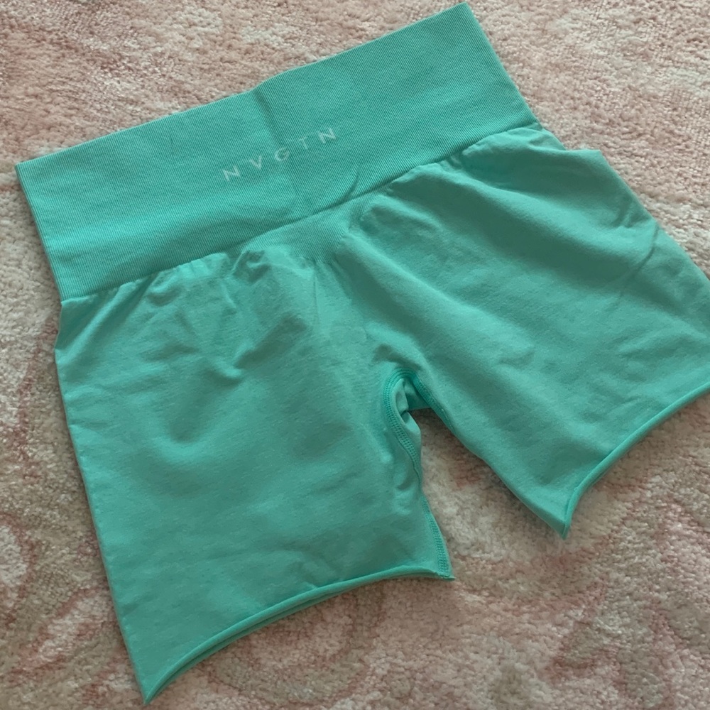nvgtn size medium shorts teal